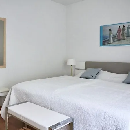 With 1 Bedroom Rerik